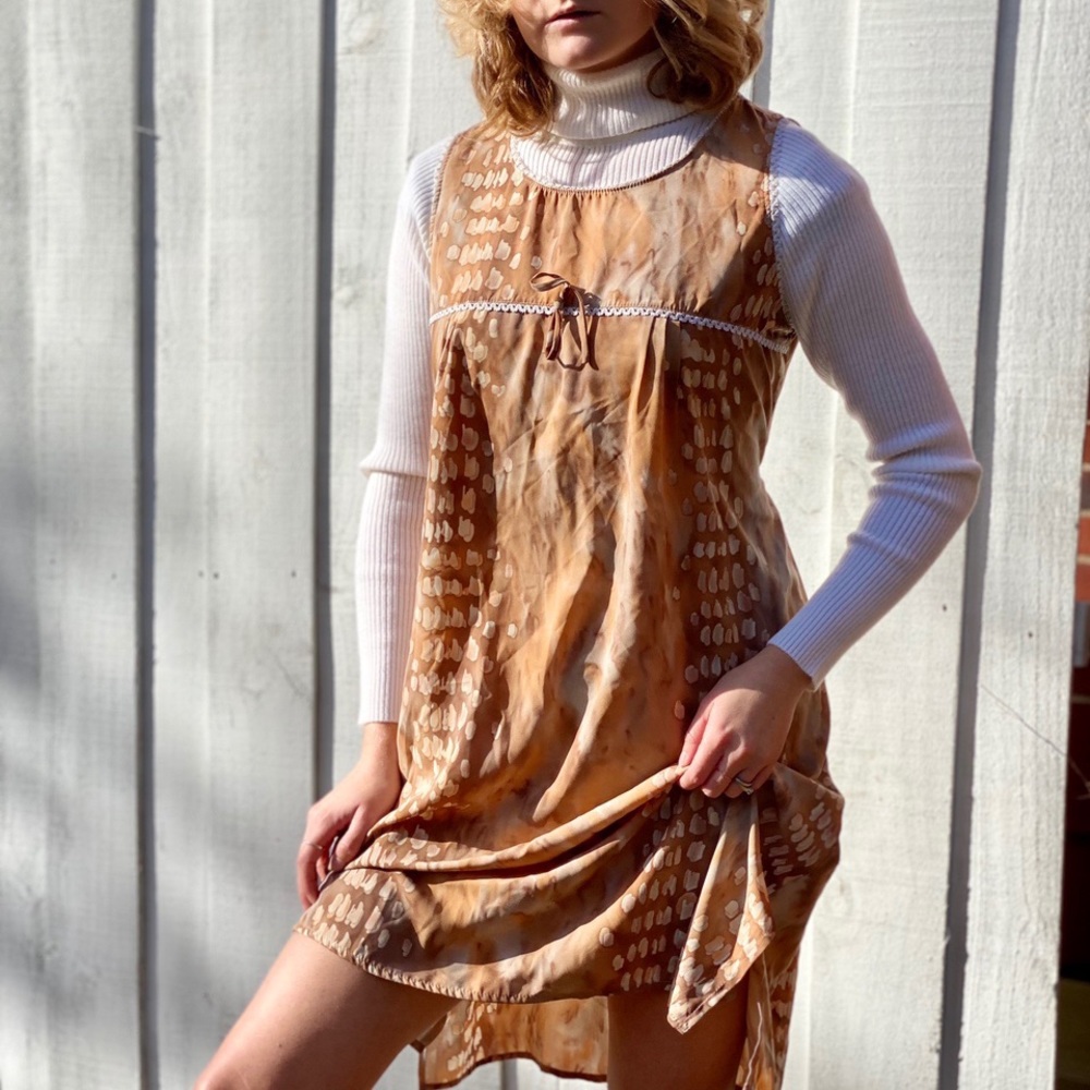Vintage 1970s earth tone tie dye lounge dress.